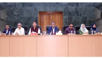 ডাকসু নির্বাচনে ৮ কেন্দ্রে তিন স্তরের নিরাপত্তা, হলে বহিরাগত প্রবেশ নিষেধ, ভোটারদের জন্য অতিরিক্ত বাস ট্রিপ
