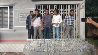 হাটহাজারীতে নকল আকিজ বিড়ি জব্দ, গ্রেপ্তার ৩ জন