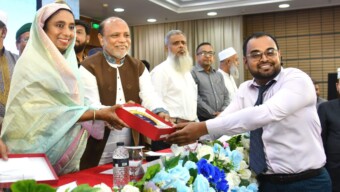 হজ ও ওমরাহ পালনকে সহজ এবং সুন্দর করতে প্রয়াস অব্যাহত থাকবে : বিমান সচিব