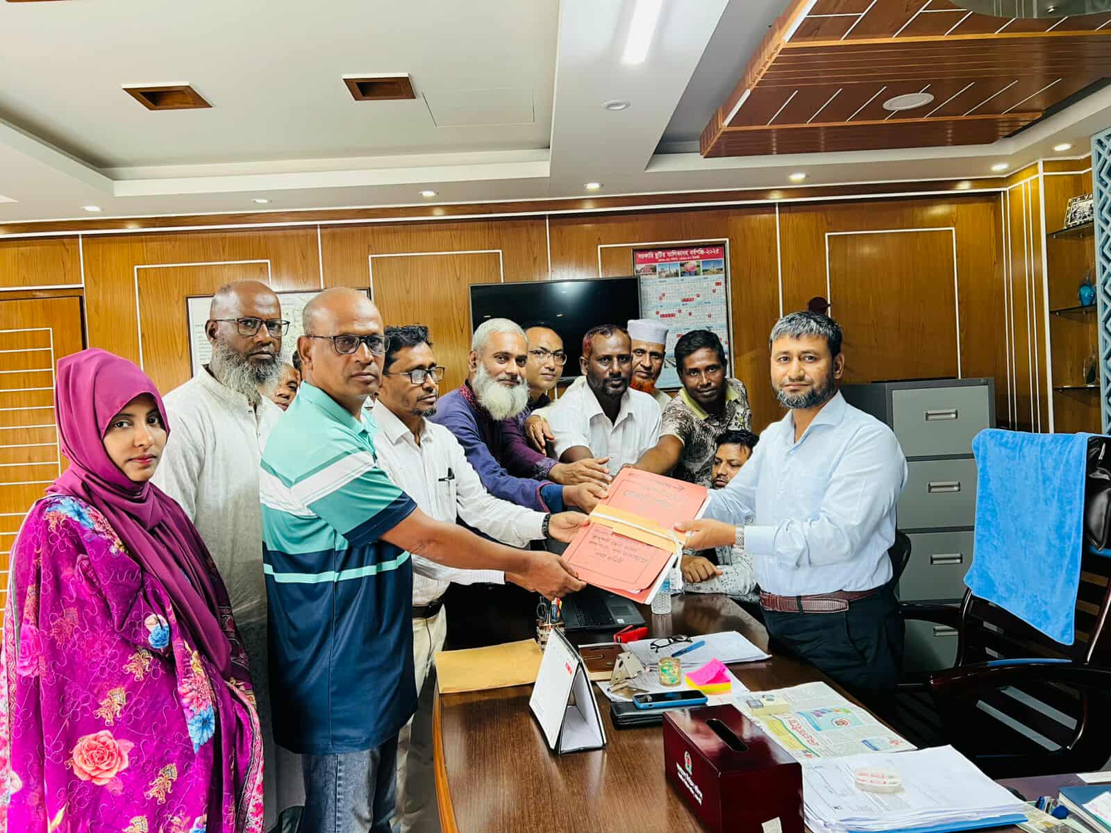 রাজশাহী আঞ্চলিক নির্বাচন কমিশনের সাথে বাংলাদেশ আমজনগণ পার্টির সৌজন্য সাক্ষাৎ