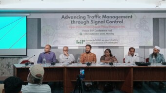 ট্রাফিক আইন ভঙ্গকারীদের বিরুদ্ধে আইনের প্রয়োগ সুনিশ্চিত করতে হবে