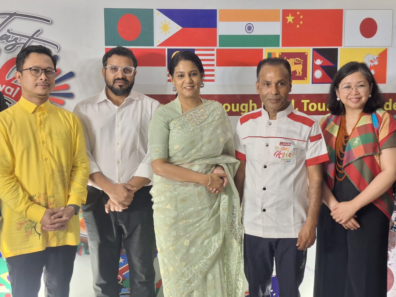খাদ্য উৎপাদনের সাথে জড়িত কৃষক ও জেলেদের মর্যাদা বৃদ্ধি করতে হবে-পরিবেশ উপদেষ্টা সৈয়দা রিজওয়ানা হাসান