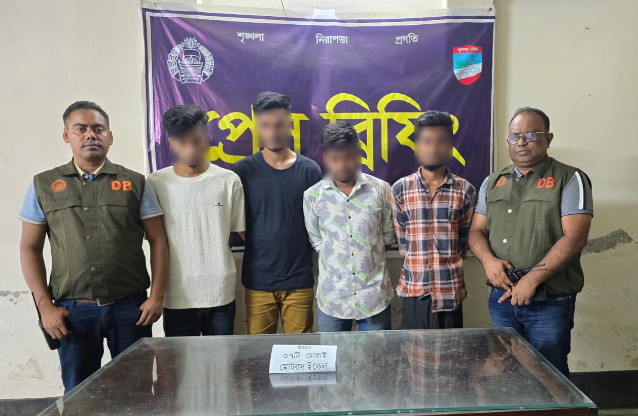 যশোরে মোটরসাইকেল চোর চক্রের চার সদস্য গ্রেফতার