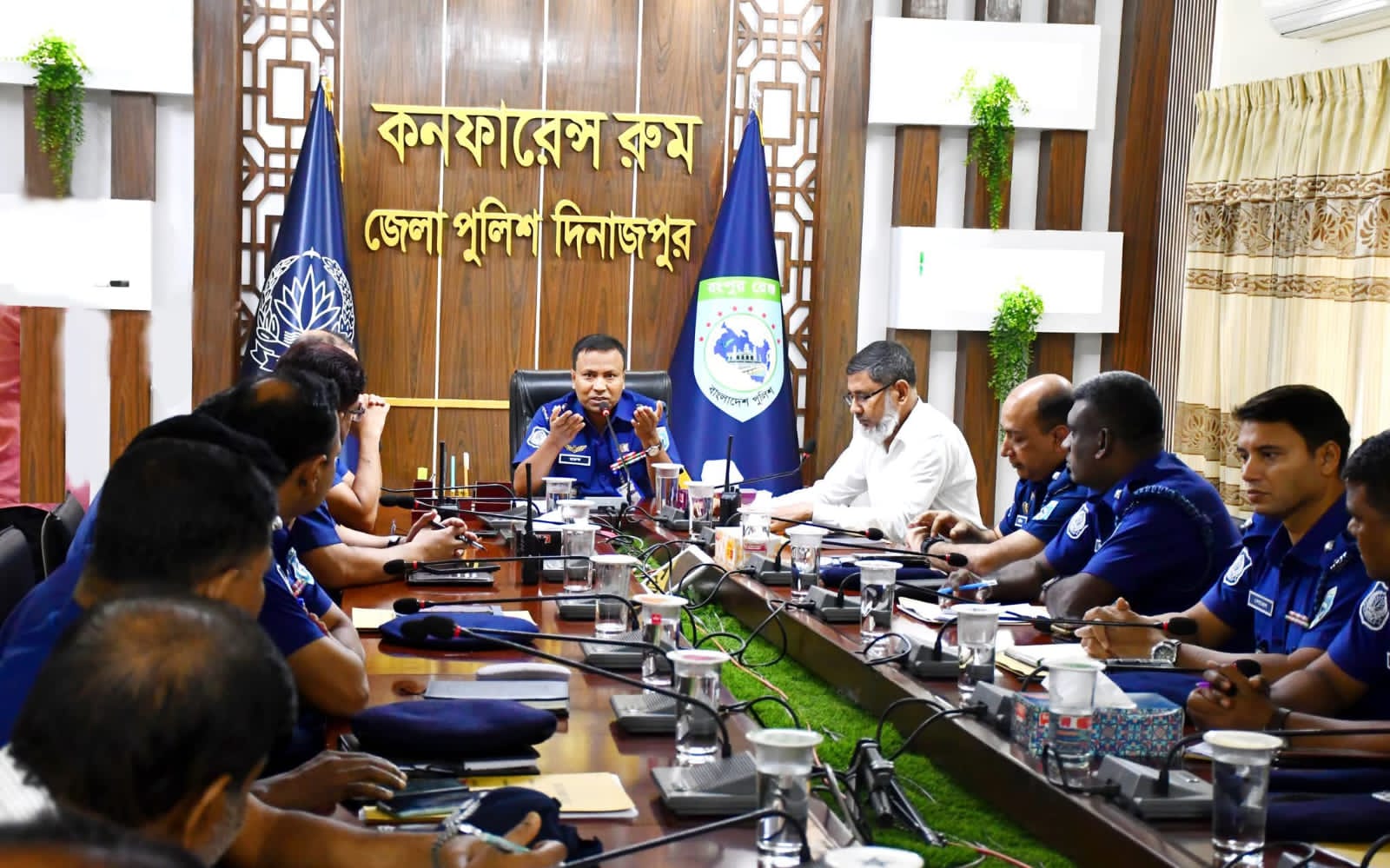 আসন্ন দুর্গাপূজা উপলক্ষে আইনশৃঙ্খলা বিষয়ক মতবিনিময় সভা অনুষ্ঠিত