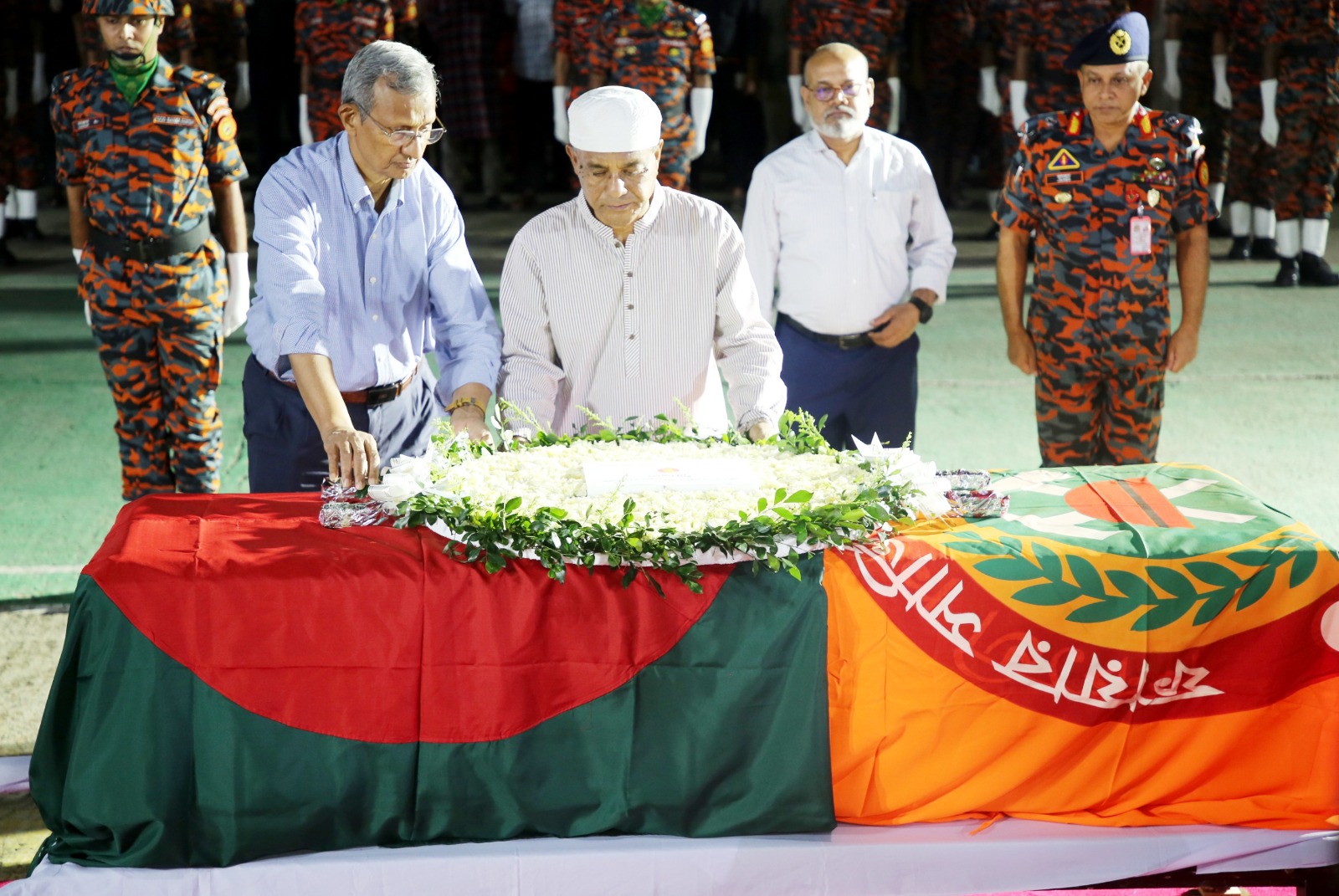 বীর ফায়ার ফাইটার শামীম  আহমেদ’র জানাজা সম্পন্ন
