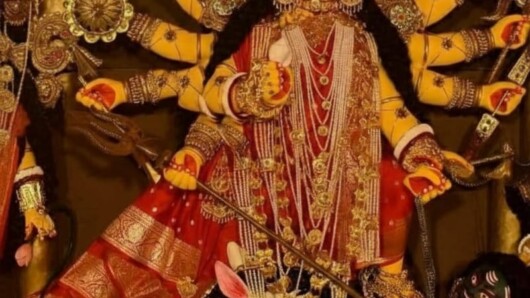 শারদীয় দুর্গাপুজার প্রীতি ও শুভেচ্ছা জানালেন ড্রীম হলিডে পার্কের এমডি প্রবীর কুমার সাহা  