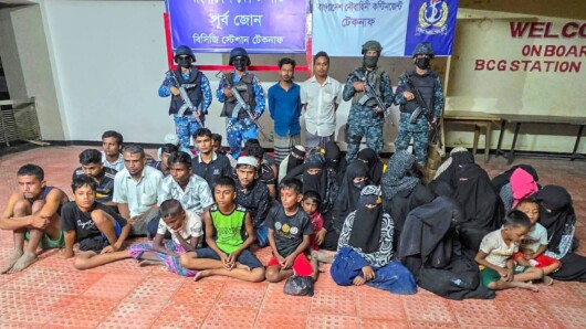 টেকনাফে নৌবাহিনী ও কোস্টগার্ডের অভিযানে অপহরণের শিকার ৩৯ জন উদ্ধার, ২ পাচারকারী আটক