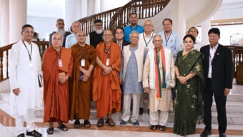 প্রবারণা পূর্ণিমা উপলক্ষে প্রধান উপদেষ্টার সঙ্গে বৌদ্ধ ধর্মীয় নেতৃবৃন্দের শুভেচ্ছা বিনিময়