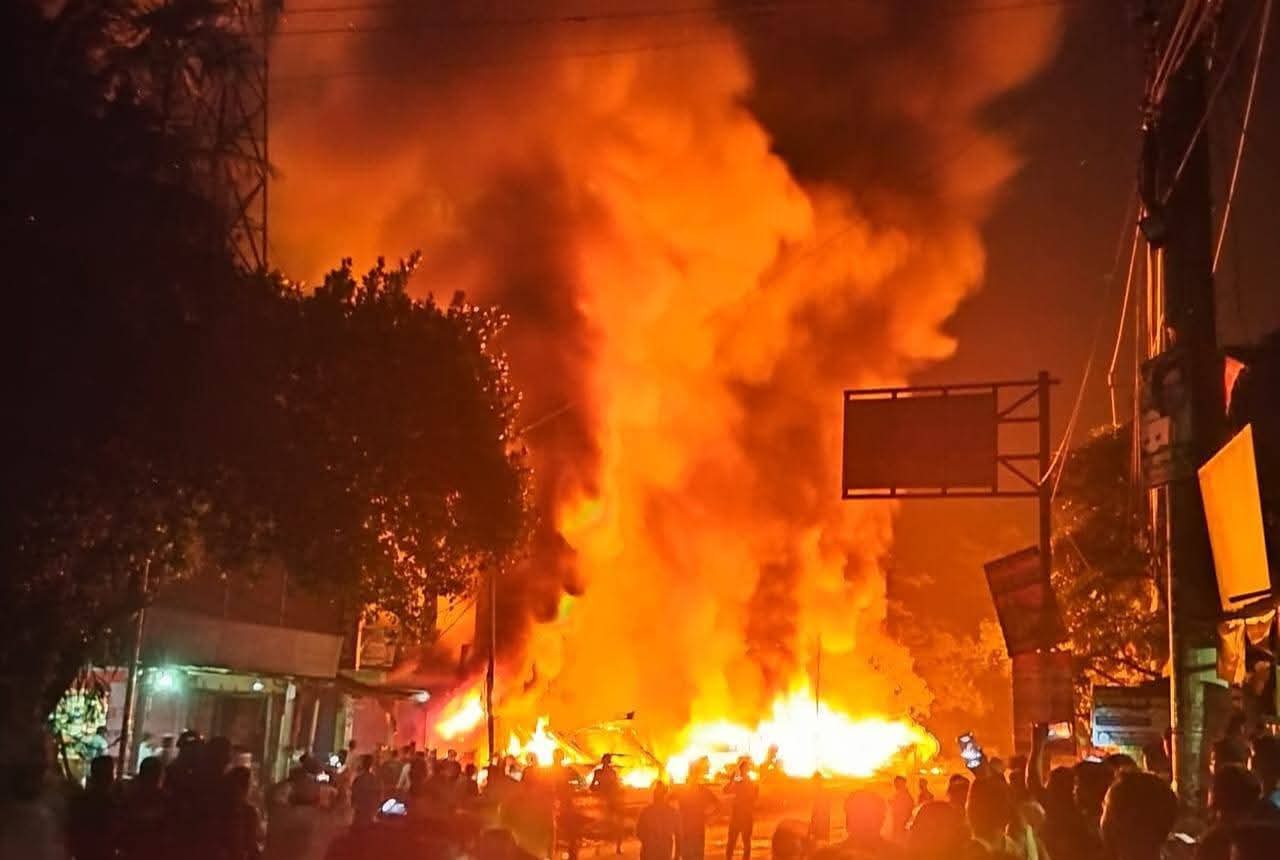 পার্বত্য চট্টগ্রামের খাগড়াছড়ির গুইমারার জালিয়াপাড়া বাজারে ভয়াবহ অগ্নিকাণ্ড