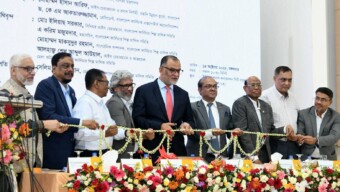 ঢাকায় ৫ দিনের ফার্নিচার মেলা শুরু দেশীয় ফার্নিচার শিল্পের বিকাশে ঢাকায় ফার্নিচার মেলার উদ্বোধন