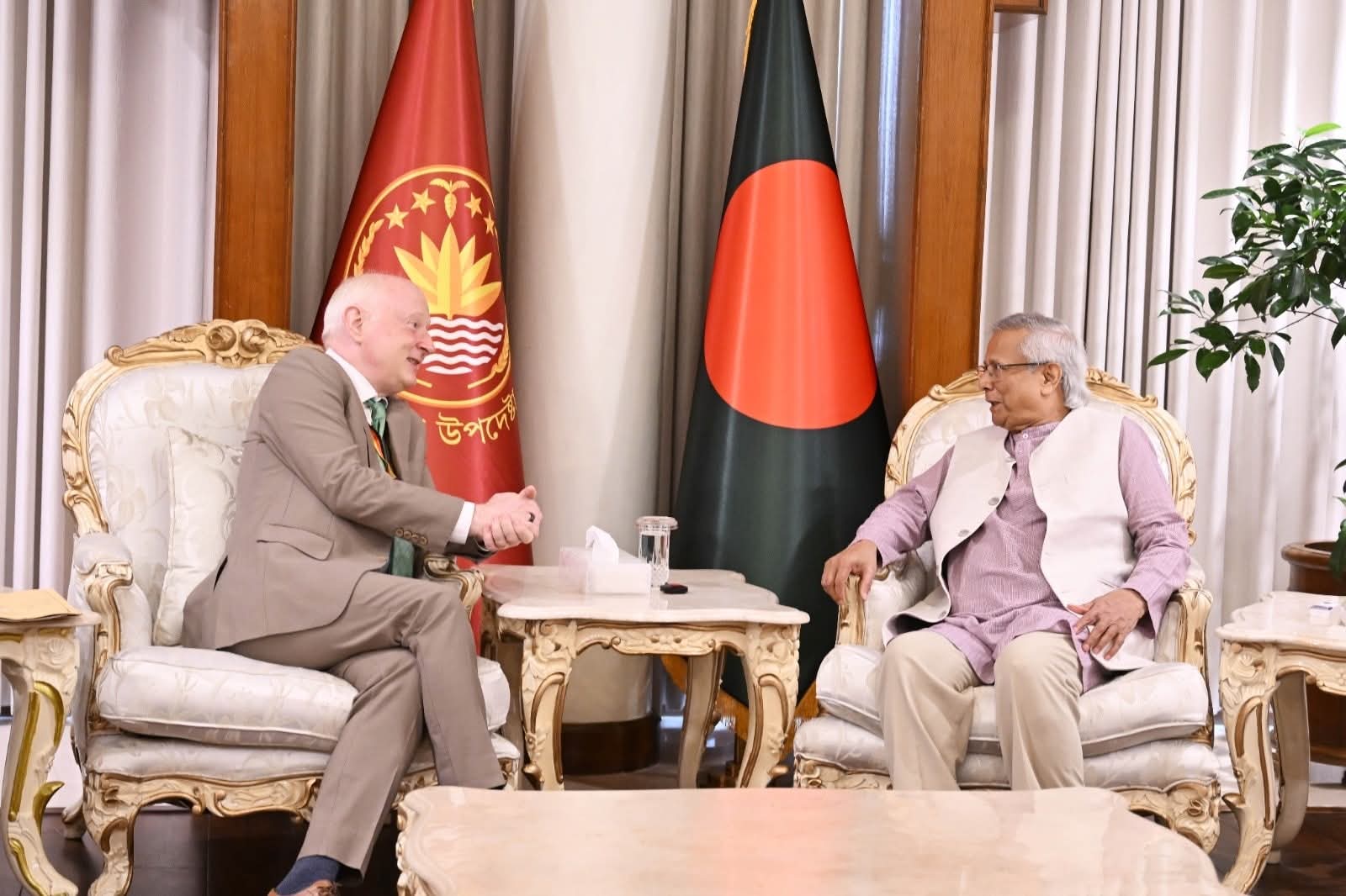 নবনির্বাচিত জার্মান রাষ্ট্রদূত প্রধান উপদেষ্টার সাথে সৌজন্য সাক্ষাৎ করলেন