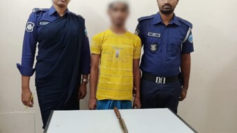 সোনাইমুড়ী থানা পুলিশের বিশেষ অভিযানে খুনের ঘটনায় আইনের সাথে সংঘাতে জড়িত শিশু ০১ জন গ্রেফতার এবং হত্যায় ব্যবহৃত ছুরি উদ্ধার