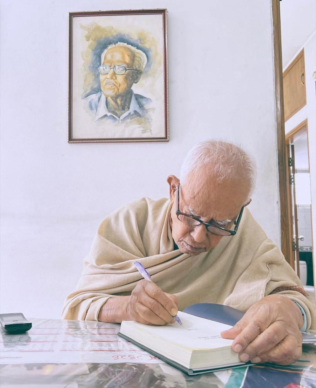 ভাষাসৈনিক আহমদ রফিকের মৃত্যুতে ফয়েজ আহমদ তৈয়্যব এর শোক