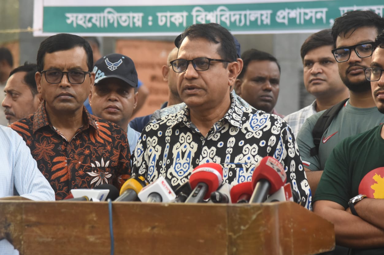 জ্ঞানচর্চার অন্যতম প্রধান তিনটি প্রাণকেন্দ্র-ঢাবি, বুয়েট ও ঢাকা মেডিকেল কলেজে পরিচ্ছন্ন ক্যাম্পাস বিনির্মাণে সমন্বিত ভাবে কাজ করবে ক্যাম্পাস প্রশাসন ও ডিএসসিসি
