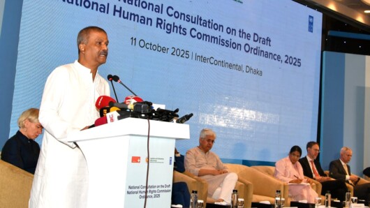 উপদেষ্টারা নিশ্চিতভাবে জানেন তাঁদের কোনো সেফ এক্সিটের প্রয়োজন নেই: আইন উপদেষ্টা