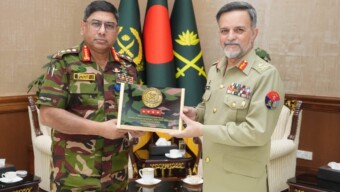 সেনাপ্রধানের সাথে চেয়ারম্যান হেভি ইন্ডাস্ট্রিজ ট্যাক্সিলা পাকিস্তান এর সৌজন্য সাক্ষাৎ