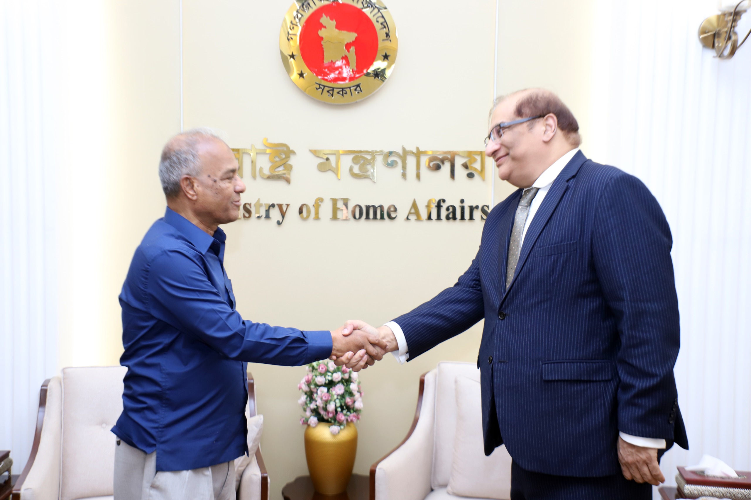 বাংলাদেশ ও পাকিস্তান পুলিশ একাডেমির মধ্যে পারস্পরিক সহযোগিতা বৃদ্ধি করা হবে- স্বরাষ্ট্র উপদেষ্টা