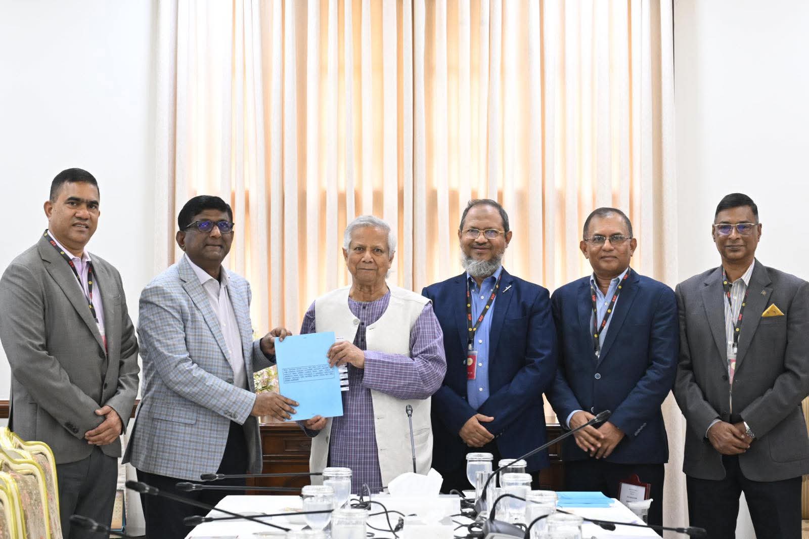বঞ্চিত সশস্ত্র বাহিনীর সদস্যের ন‍্যায়বিচার নিশ্চিত করবে সরকার: প্রধান উপদেষ্টাকমিটির প্রতিবেদন পেশ