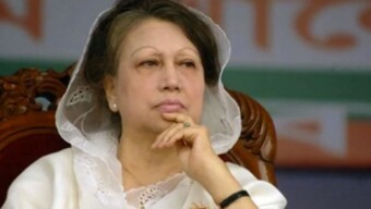 সাবেক প্রধানমন্ত্রী বেগম খালেদা জিয়ার রোগমুক্তি কামনায় শুক্রবার সারাদেশে দোয়া ও প্রার্থনা আয়োজনের অনুরোধ ধর্ম মন্ত্রণালয়ের