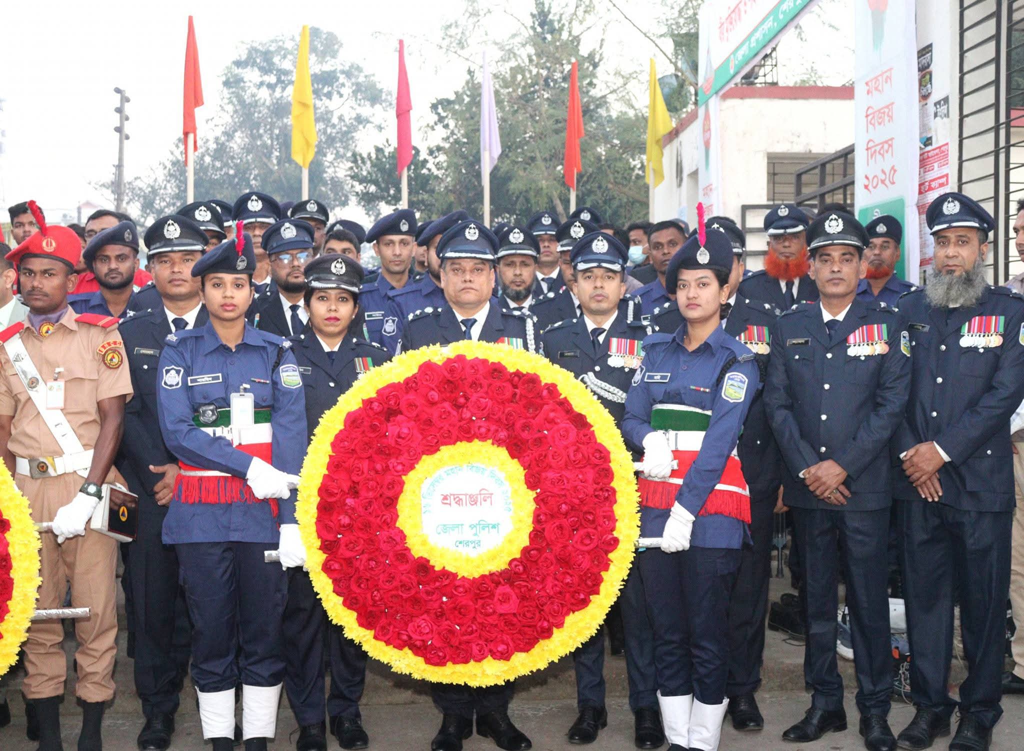 মহান বিজয় দিবস-২০২৫ উদযাপন উপলক্ষে জাতির শ্রেষ্ঠ সন্তানদের বিনম্র শ্রদ্ধা জানালেন পুলিশ সুপার মোঃ কামরুল ইসলাম