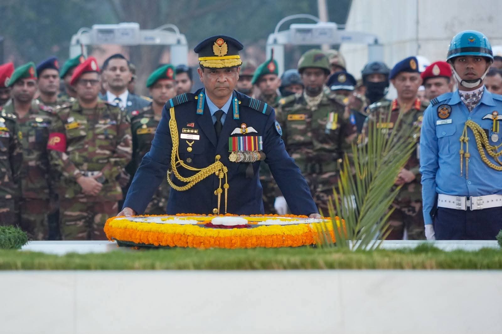 গণপ্রজাতন্ত্রী বাংলাদেশ সরকারের সাবেক প্রধানমন্ত্রী মরহুমা বেগম খালেদা জিয়ার জানাজা অনুষ্ঠিত ও দাফন সম্পন্ন