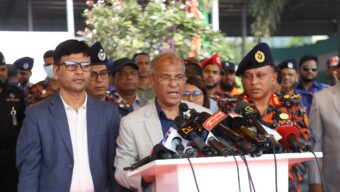 ফায়ার সার্ভিসের ভলান্টিয়ারদের সুযোগ-সুবিধা প্রদান ও প্রশিক্ষণের মান বৃদ্ধির চিন্তাভাবনা করছে সরকার- স্বরাষ্ট্র উপদেষ্টা