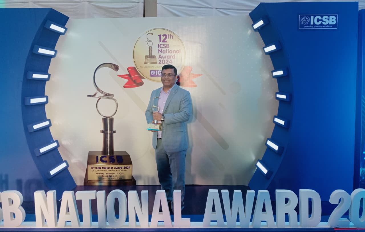 আইসিএসবি গভর্ন্যান্স এক্সিলেন্স গোল্ড অ্যাওয়ার্ড পুরস্কার পেল-মোঃ শাখাওয়াত হোসেন