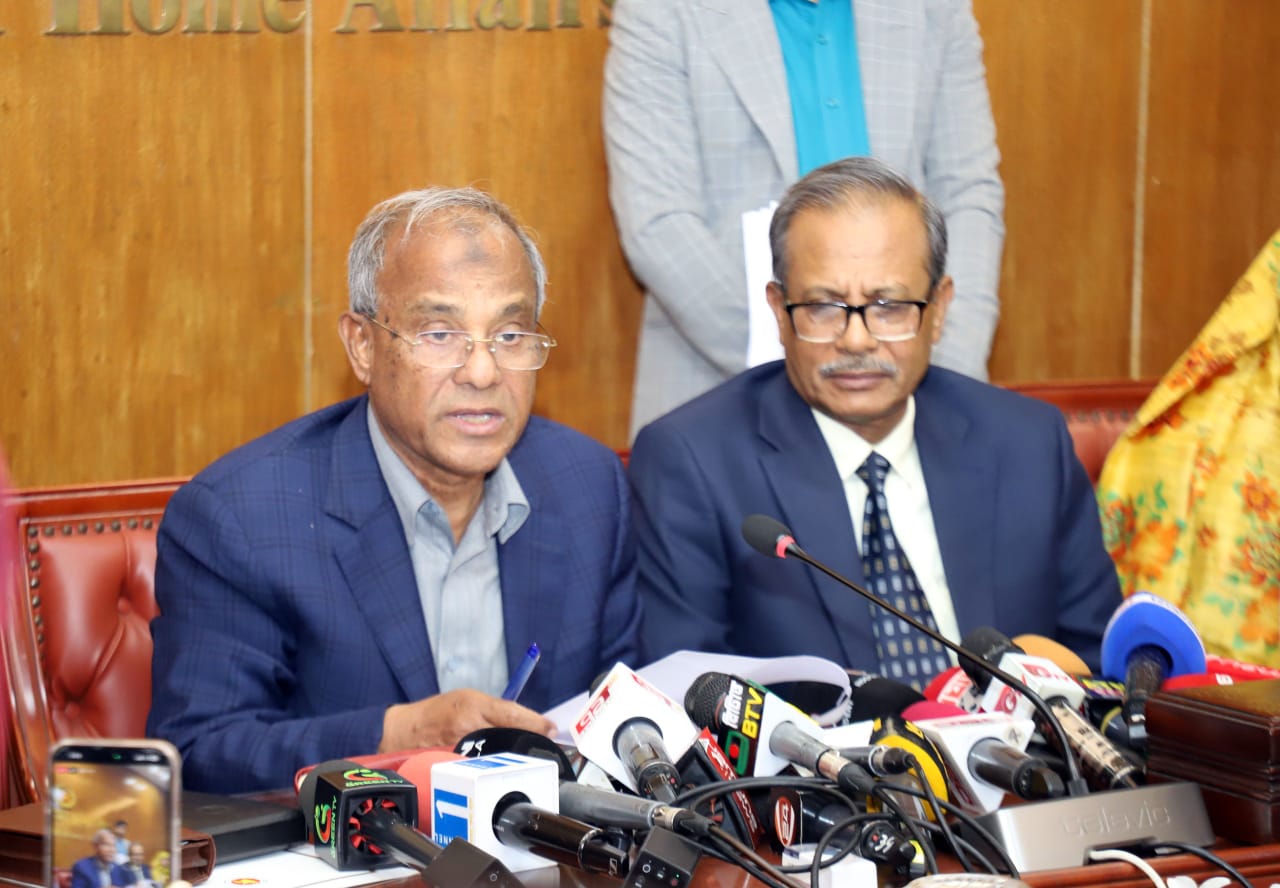 সরকার ওসমান হাদি হত্যাকান্ডের ঘটনায় ন্যায়বিচার নিশ্চিতকরণে বদ্ধপরিকর- স্বরাষ্ট্র উপদেষ্টা