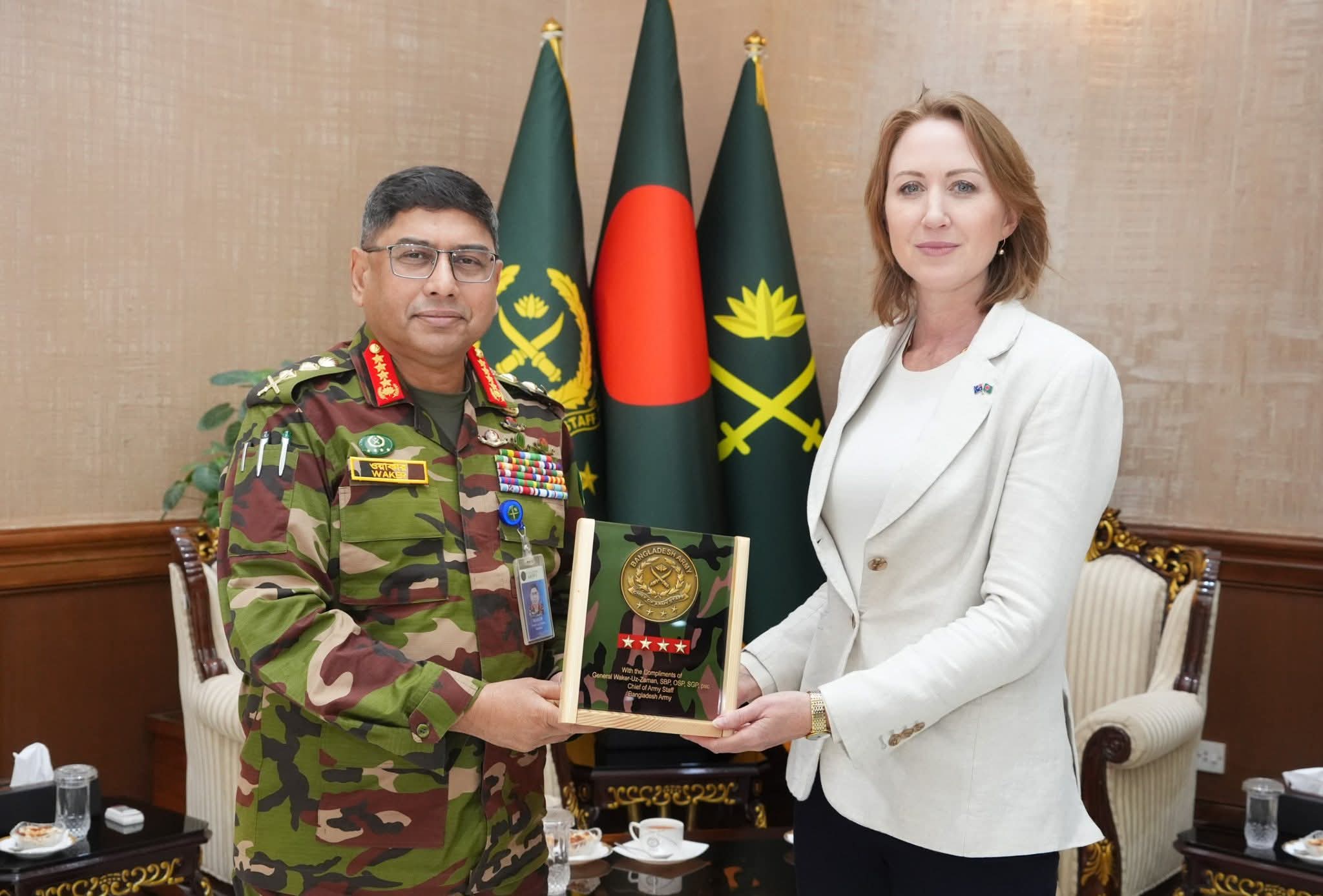 সেনাপ্রধানের সাথে অস্ট্রেলিয়ার হাইকমিশনার এর সৌজন্য সাক্ষাৎ
