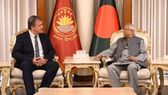 ইইউ নির্বাচন পর্যবেক্ষণ মিশনের প্রধানের সঙ্গে প্রধান উপদেষ্টার বৈঠক