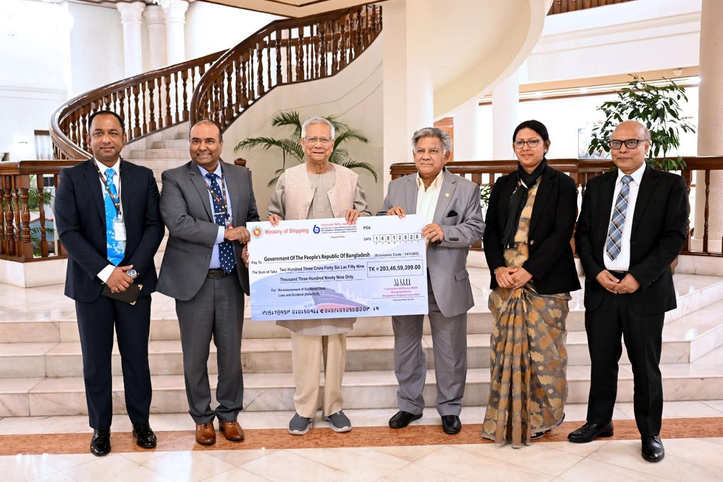 শিপিং কর্পোরেশনকে লাভজনক প্রতিষ্ঠান থাকতে হবে: প্রধান উপদেষ্টা