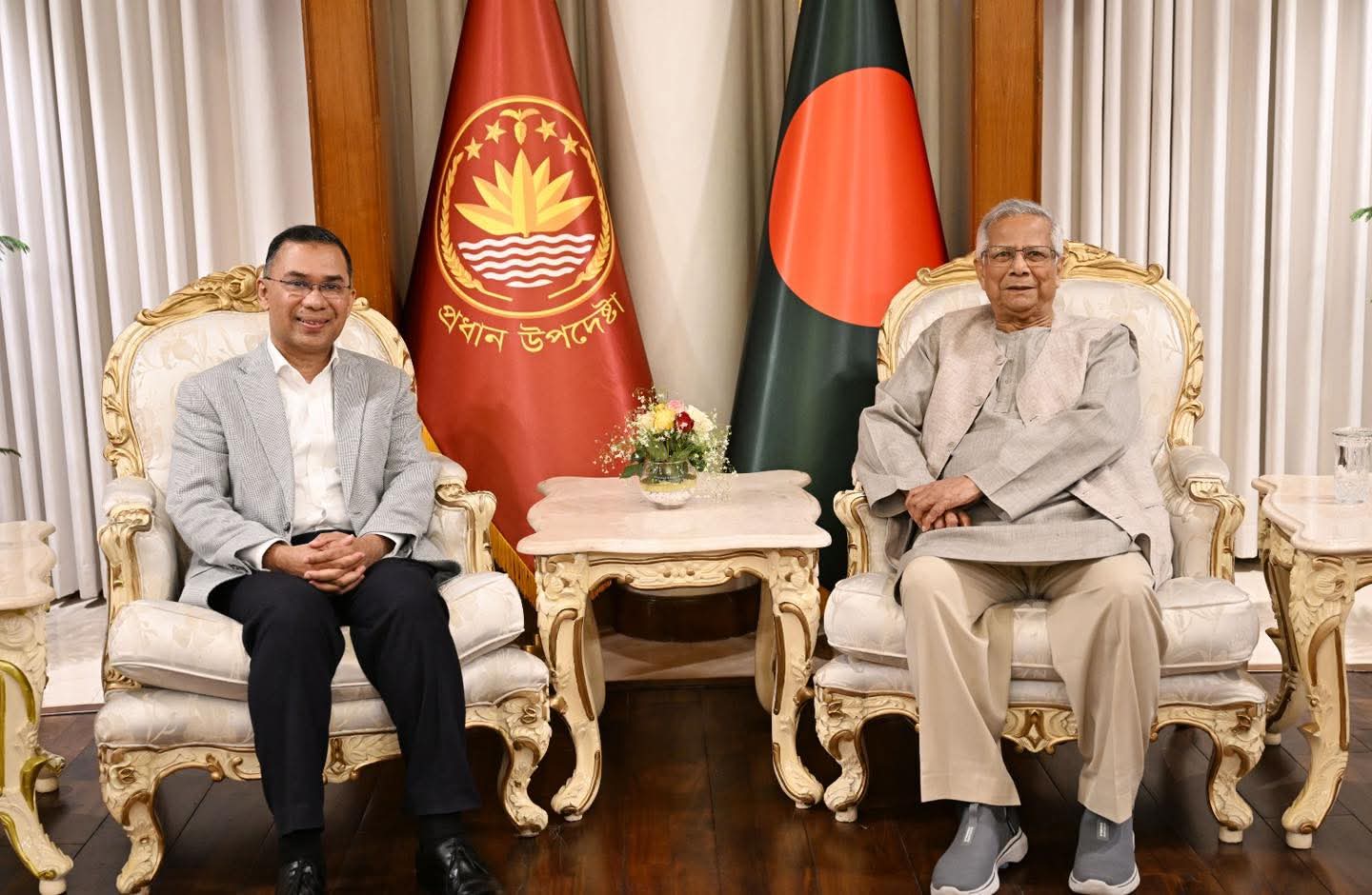 প্রধান উপদেষ্টার সঙ্গে দেখা করতে যমুনায় সপরিবারে তারেক রহমান