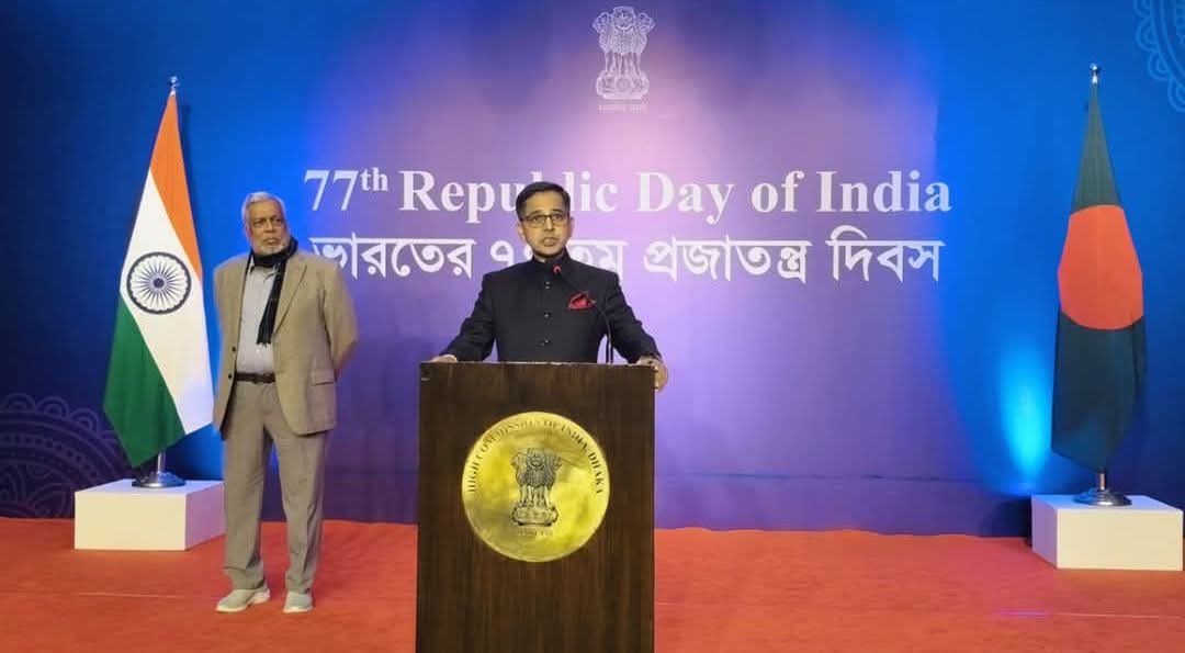 একটি গণতান্ত্রিক ও স্থিতিশীল বাংলাদেশের সমর্থনে ভারত প্রতিশ্রুতিবদ্ধ: হাই কমিশনার প্রণয় ভার্মা