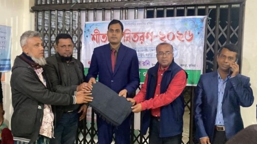 বরুড়া থানা প্রেসক্লাবের উদ্যোগে শতাধিক শীতার্তের মাঝে শীতবস্ত্র বিতরণ