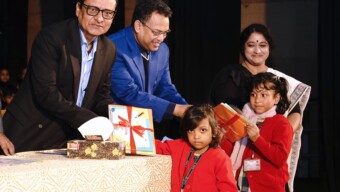 বছরের প্রথমদিনে শতভাগ প্রাইমারি শিক্ষার্থীদের কাছে নতুন বই পৌছে দেয়াটা সরকারের গুরুত্বপূর্ণ অর্জন