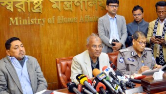 জাতীয় নির্বাচনে আইনশৃঙ্খলা বাহিনীর সদস্যরা ভোটকেন্দ্র সহ যেকোন সময় যেকোন স্থানে প্রবেশ করতে পারবেন- স্বরাষ্ট্র উপদেষ্টা