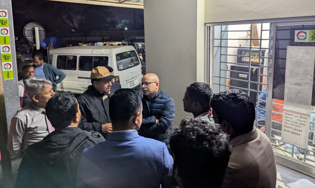 ক্যাশলেস বাংলাদেশের পথে এক ধাপ এগিয়ে পদ্মা সেতু—ডি-টোল ব্যবহার করলেন ফয়েজ আহমদ তৈয়্যব