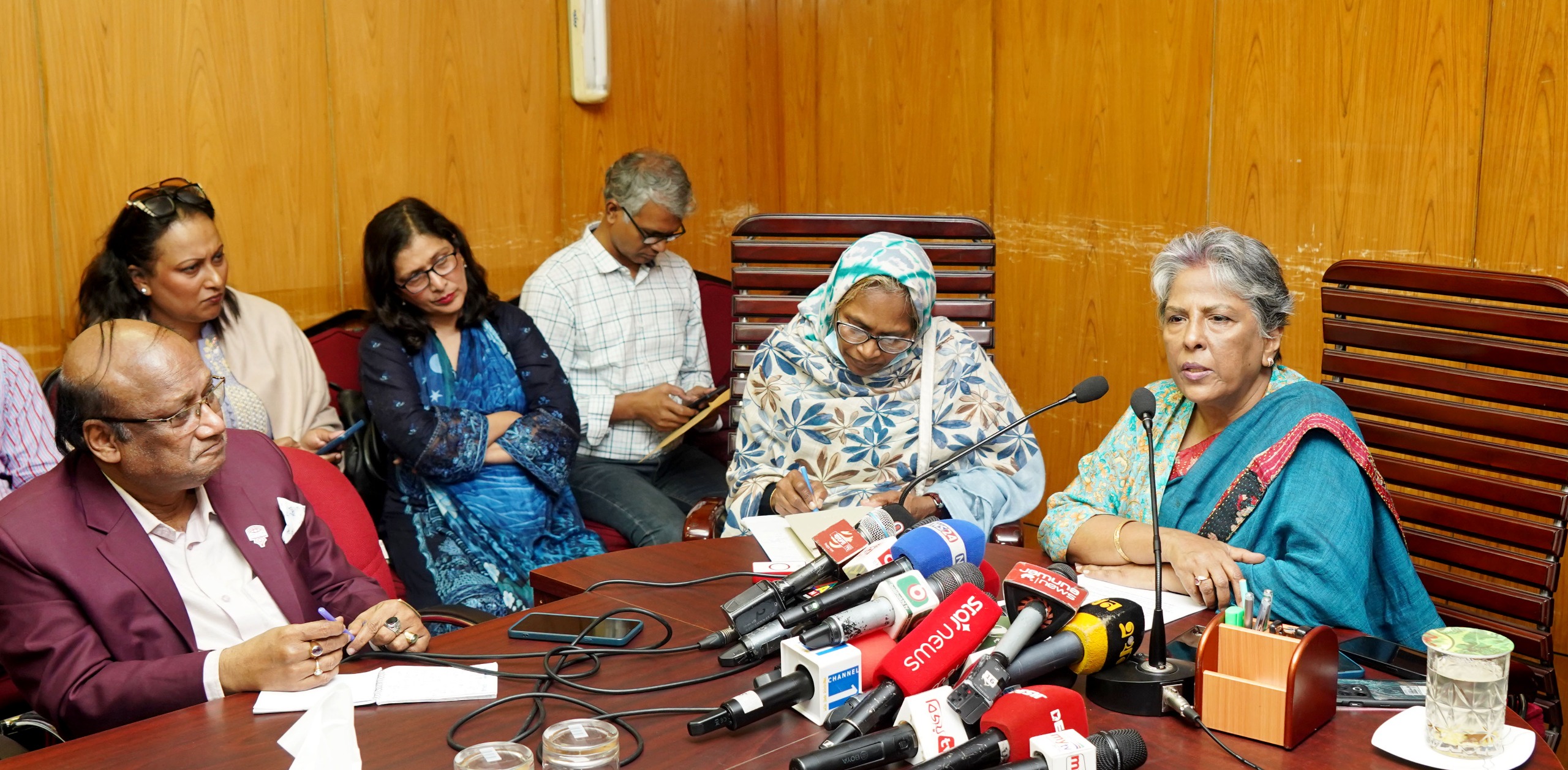 “নারীর অধিকার থেকে রাষ্ট্র সংস্কার—গণভোটে ‘হ্যাঁ’ মানে জনগণের হাতে রাষ্ট্রের মালিকানা ফিরিয়ে দেয়া–উপদেষ্টা শারমীন এস মুরশিদ