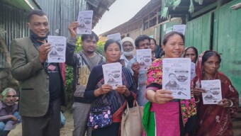 প্রচারণার ২য় দিনে জুঁই চাকমার সুবলং বাজারে জনসংযোগ