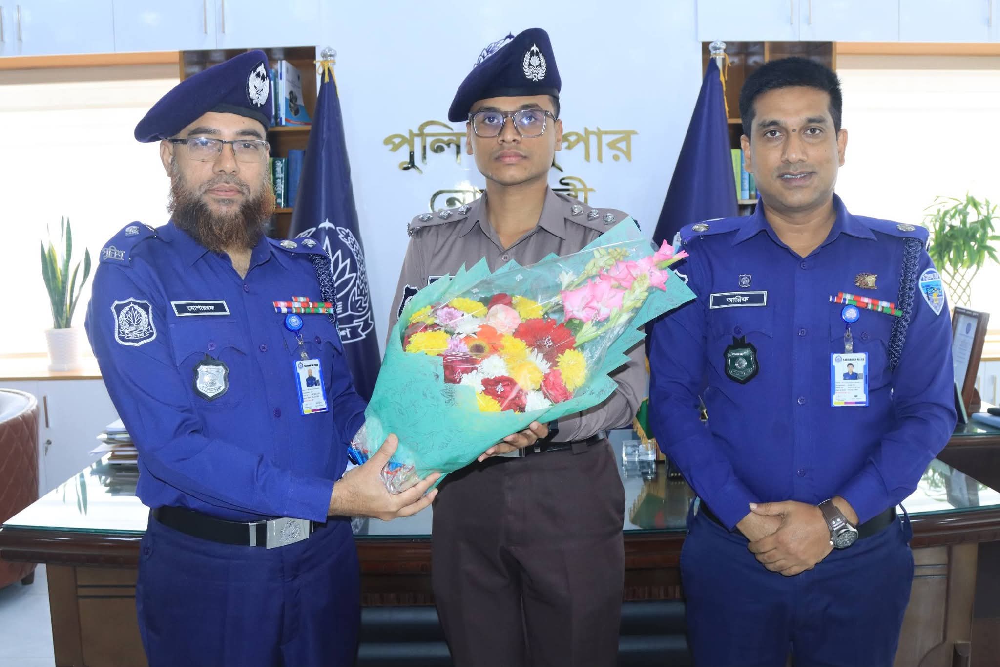 নোয়াখালী জেলায় শিক্ষানবিশ সহকারী পুলিশ সুপার’দের ফুলেল শুভেচ্ছায় বরণ