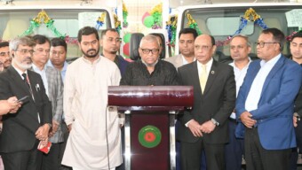প্রবাসীদের লাশ বিমানবন্দর সমূহ হতে নিজ নিজ বাড়িতে প্রেরনের জন্য ওয়েজ আর্নার্স কল্যাণ বোর্ডের দুটি ফ্রিজিং এম্বুলেন্স উদ্বোধন