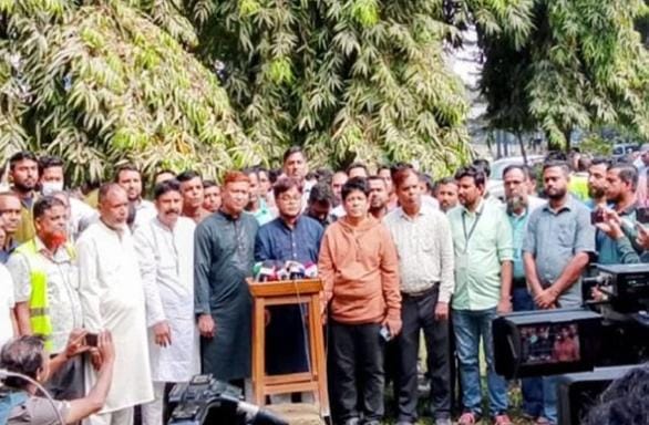 চট্টগ্রাম বন্দরে মঙ্গলবার ২৪ ঘণ্টা কর্মবিরতি ঘোষণা