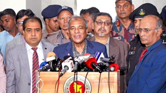 জাতীয় নির্বাচনে জননিরাপত্তা বিঘ্নিত করার যেকোনো অপচেষ্টা কঠোর হস্তে দমন করার নির্দেশ স্বরাষ্ট্র উপদেষ্টার
