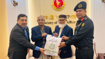 কারাগারের জন্য ১৩ হাজার ধর্মীয় বই দিলেন ধর্ম উপদেষ্টা