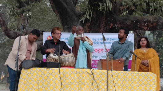 ময়মনসিংহে সরকারি নির্বাচনি প্রচার শেষ হলো ভ্রাম্যমাণ সংগীতানুষ্ঠানে