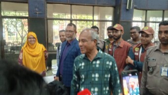 স্বরাষ্ট্র উপদেষ্টার পুলিশ হেডকোয়ার্টার্সের অপারেশন কন্ট্রোল রুম ও ডিএমপি’র থানা পরিদর্শন