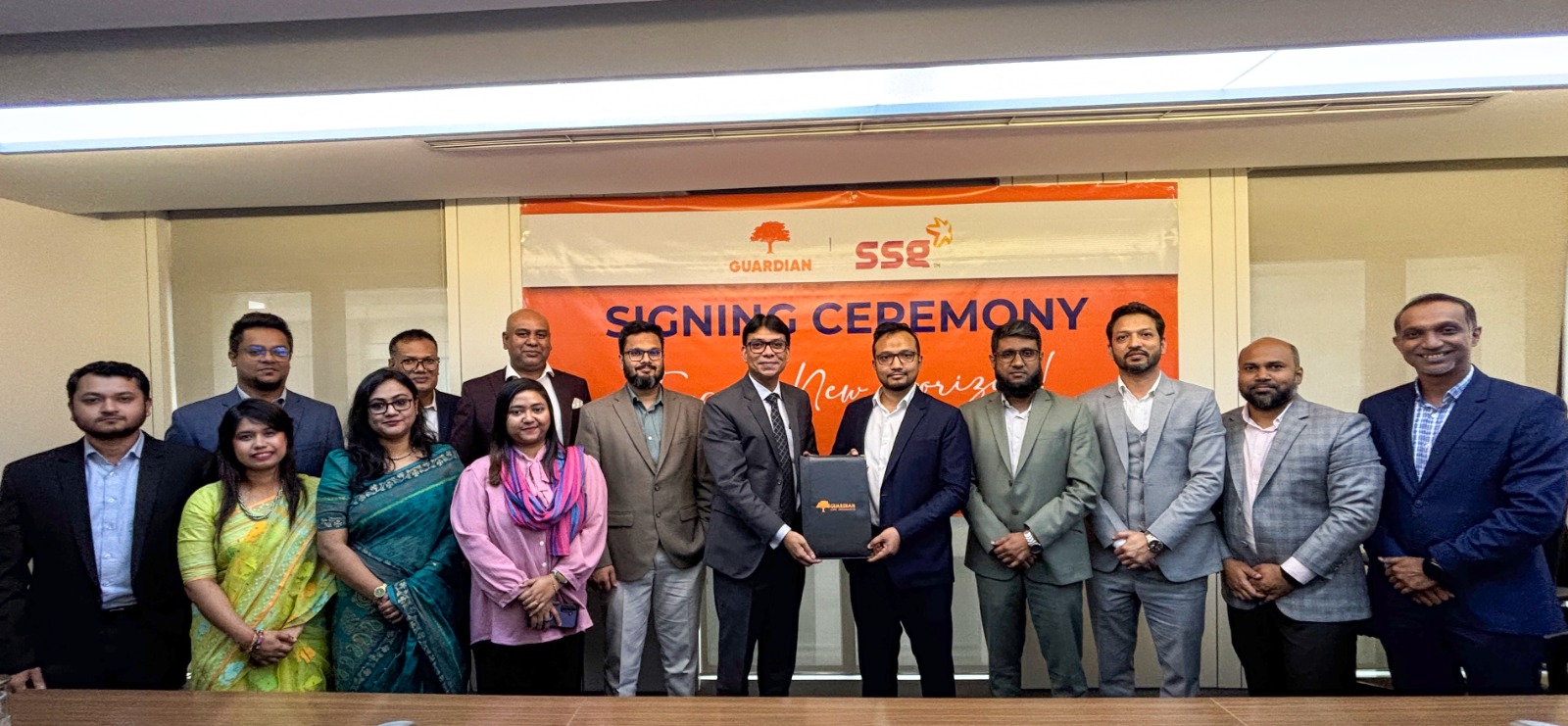 কর্মীদের ইন্স্যুরেন্স সুবিধা প্রদানে গার্ডিয়ান ও সুপার স্টার গ্রুপের মধ্যে চুক্তি স্বাক্ষর