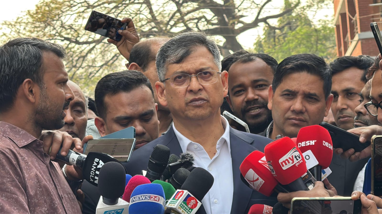 ১২ মার্চ সংসদ অধিবেশন শুরু করতে চায় সরকার: স্পিকার-ডেপুটি স্পিকার নির্বাচন ও অধ্যাদেশ উত্থাপনের ইঙ্গিত