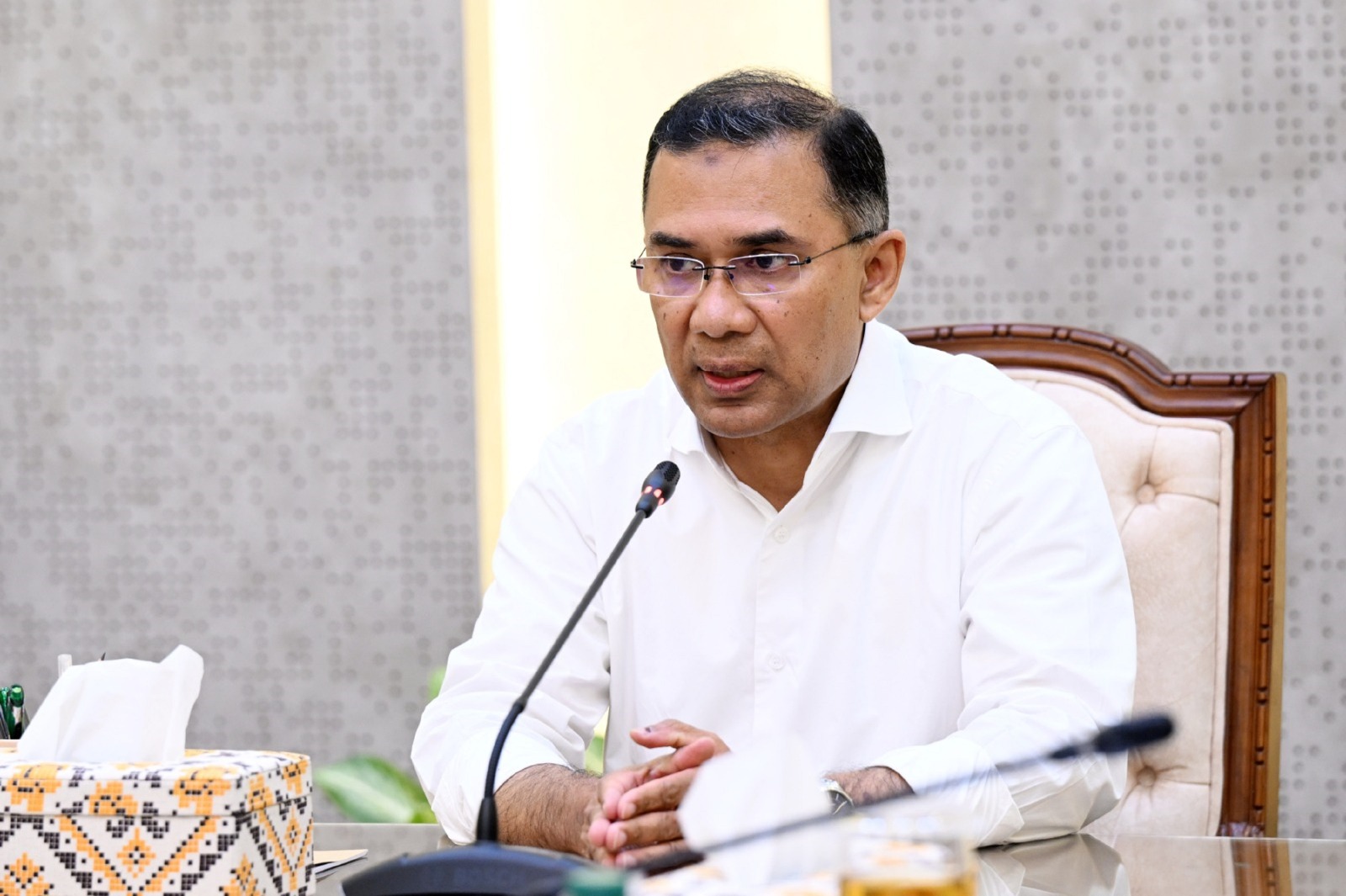 প্রধানমন্ত্রী তারেক রহমান তৃতীয় দিনের মতো সচিবালয়ে তার কার্যালয়ে অফিস করেছেন