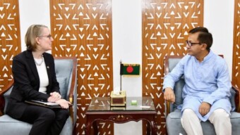 সিলেটে চা শিল্প ও সার কারখানায় যুক্তরাজ্যের বিনিয়োগের আহ্বান বাণিজ্যমন্ত্রীর